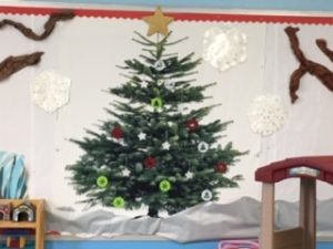 Christmas tree on bulletin board IMG 3908